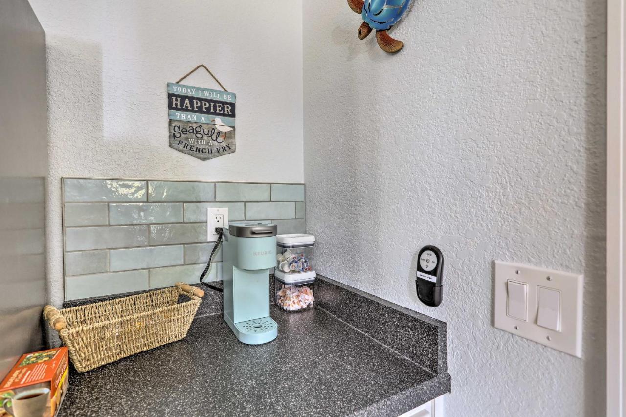 Merritt Island Home Fire Pit And Canal Access! Exterior photo